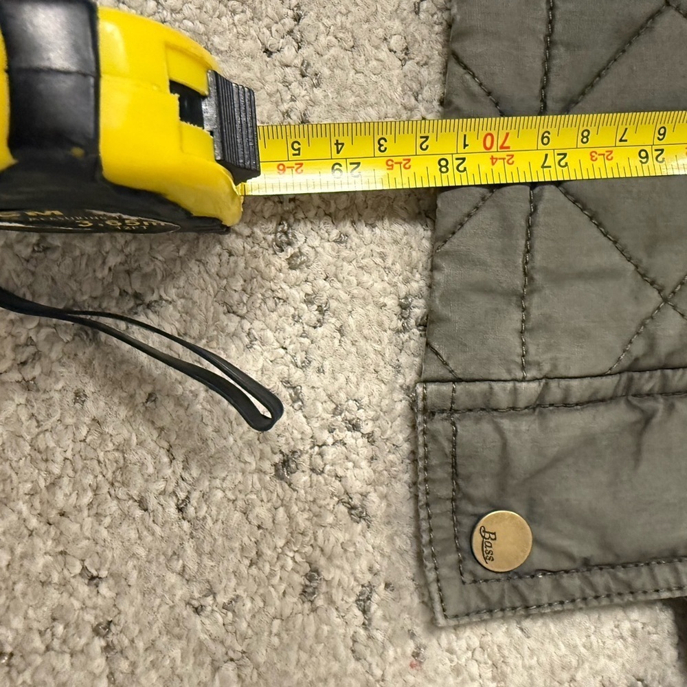 G.H. Bass & Co. Khaki green EUC near new size L Quilted Utility/Barn Jacket - Picture 9 of 13